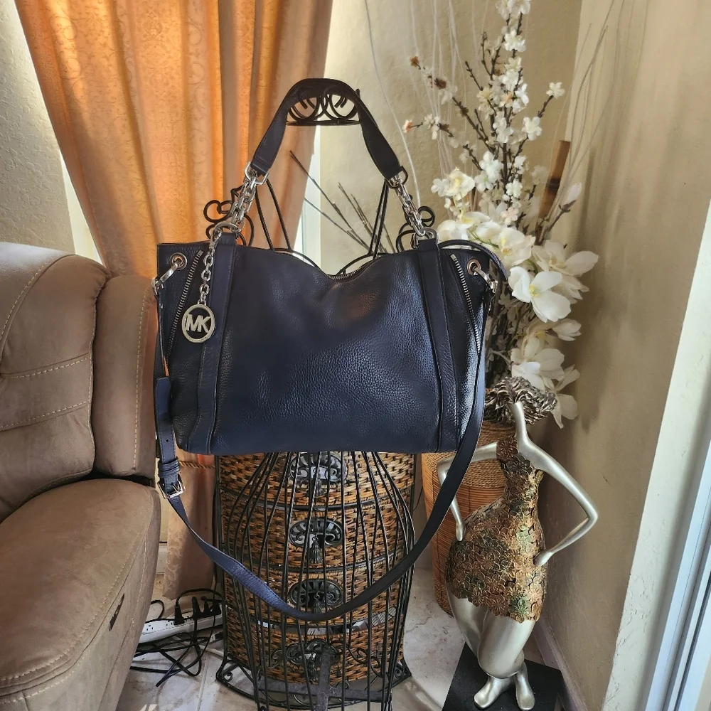 Michael Kors Stanthorpe Navy Leather Large Crossbody Satchel